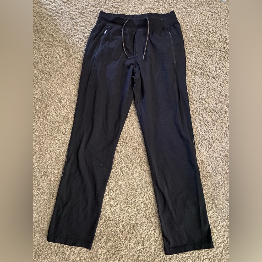 Men’s LULULEMON Black wide leg pants size Large